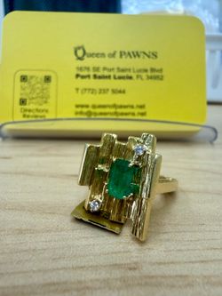 18KT Emerald Ring