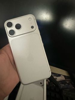silver Brand IPhone 17 pro max Locked to AT&T