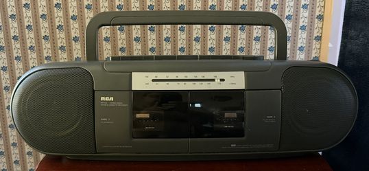 Vintage RCA AM/FM Stereo Radio Dual Cassette Recorder 