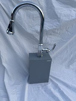 Single-Lever Pull Out Kitchen Faucet