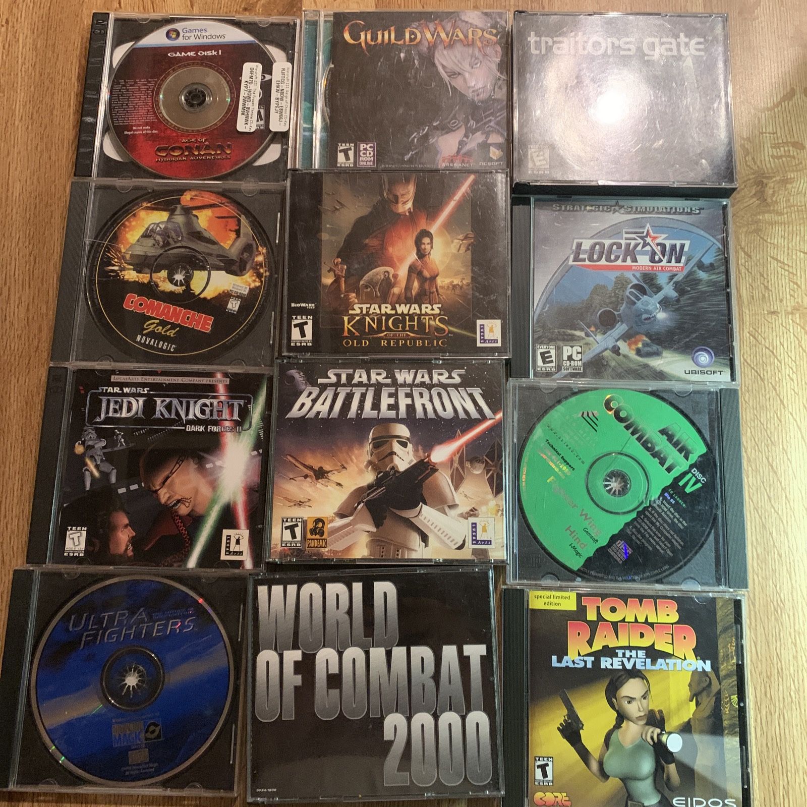 lot of 22game for PC Games ( Star Wars, world craft,,,