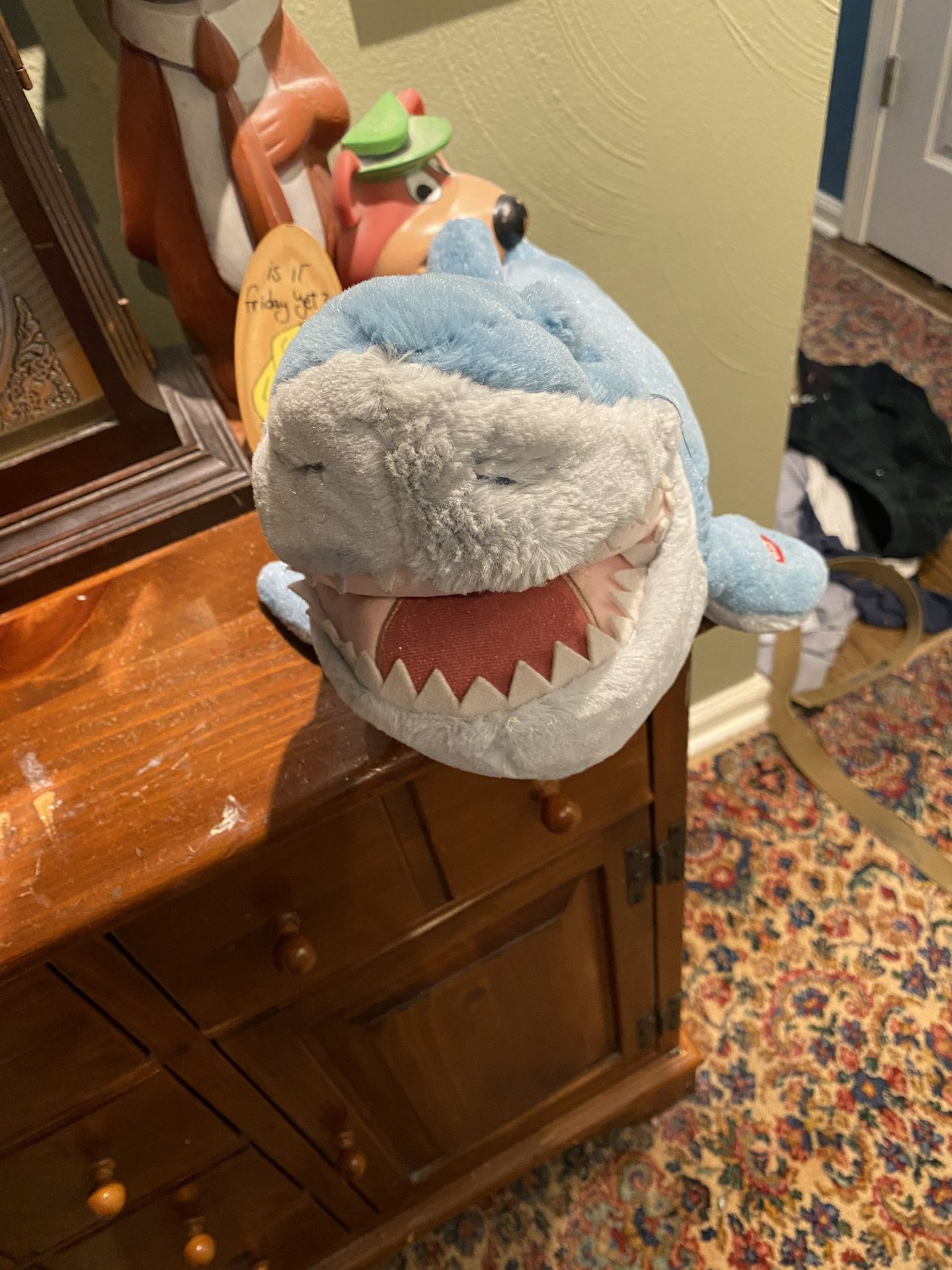 Disney Store Official Pixar Finding Nemo 19 Inch Talking Bruce Shark Plush Toy