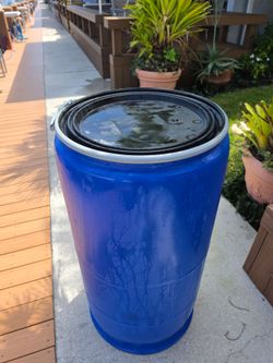 55 gal lightheaded blue plastic drum