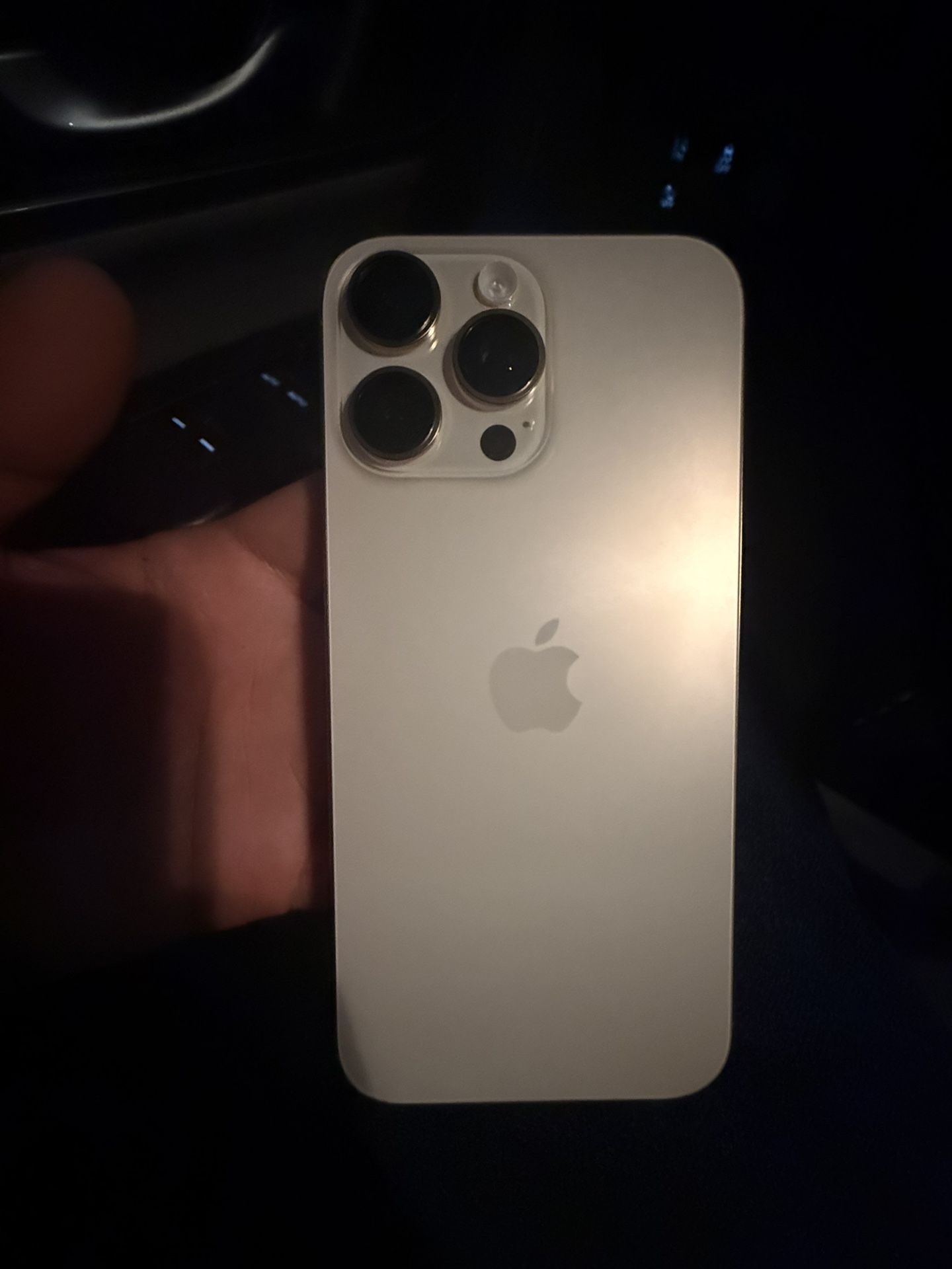 iPhone 16 Pro Max (Desert) 256GB