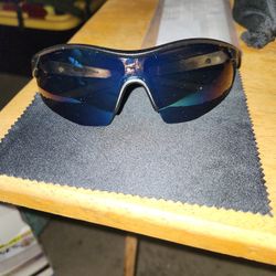 Polarized Sunglasses W/ Bag For Storage 