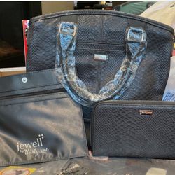 31 Thirty One Jewell, Charcoal Paris Purse Wallet And Pocket