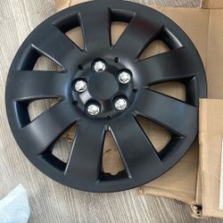 Brand New Camry  (1) 16 Inch Hubcap 