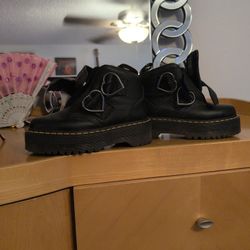 Size 5 Authentic Doc martens 