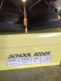 Black dress shoes