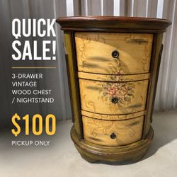 🌟 QUICK SALE – Vintage Solid Wood 3-Drawer Accent Chest / Nightstand – $100 OBO