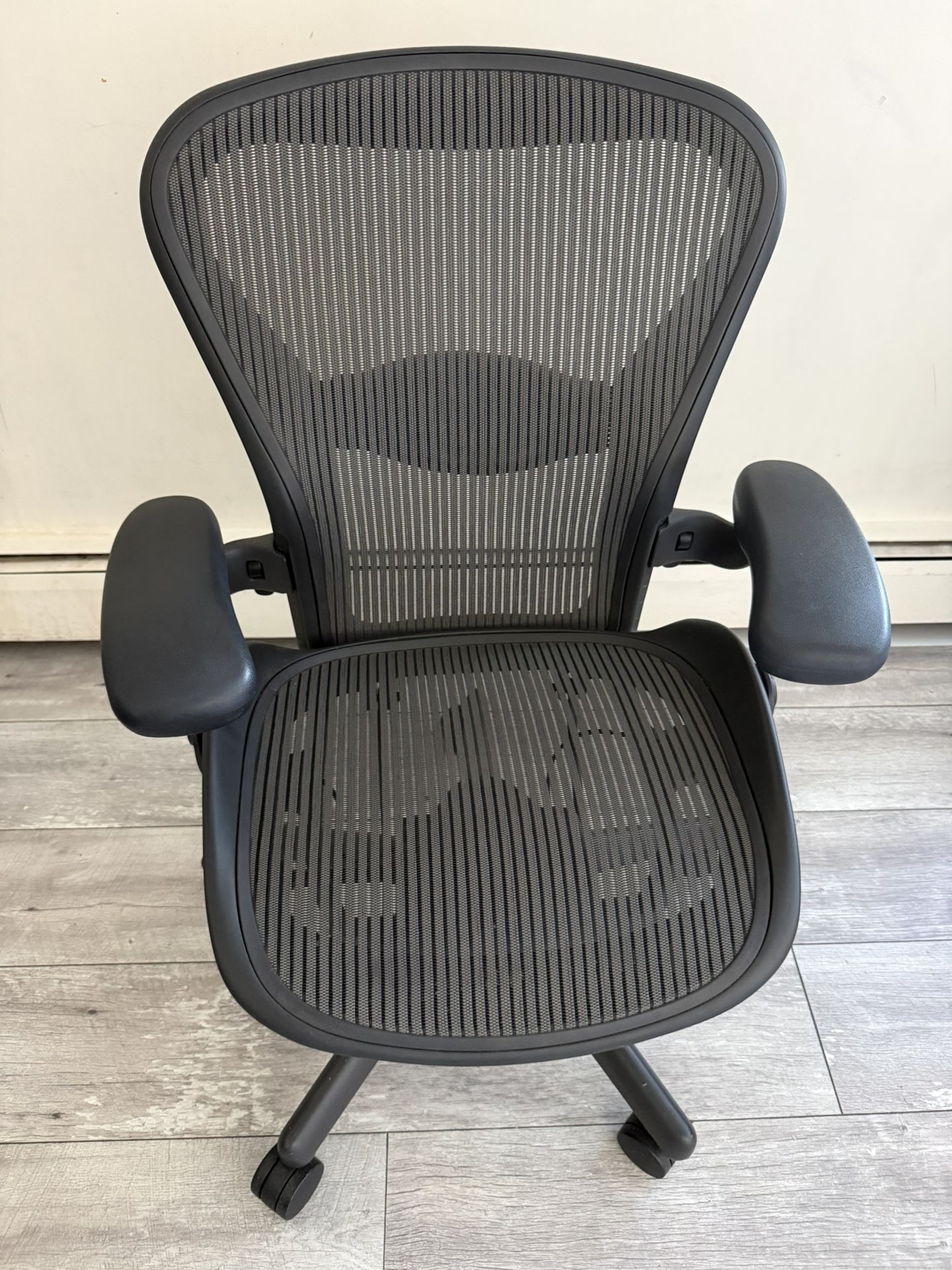 Herman Miller Aeron Chair - Size B