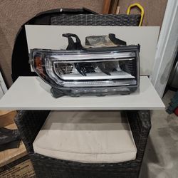 2023 Gmc Acadia Headlight 
