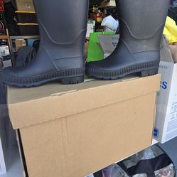 Max + Jake Rain Boots Black Size 1 kids