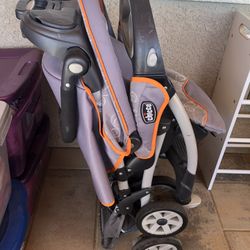 Chicco LE Travel System (stroller + Car Seat + Base) & Free Kids’ Stuffs With Purchase 
