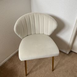 Comfy Chair  Suede 