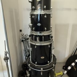 Complete Drum Set Up 