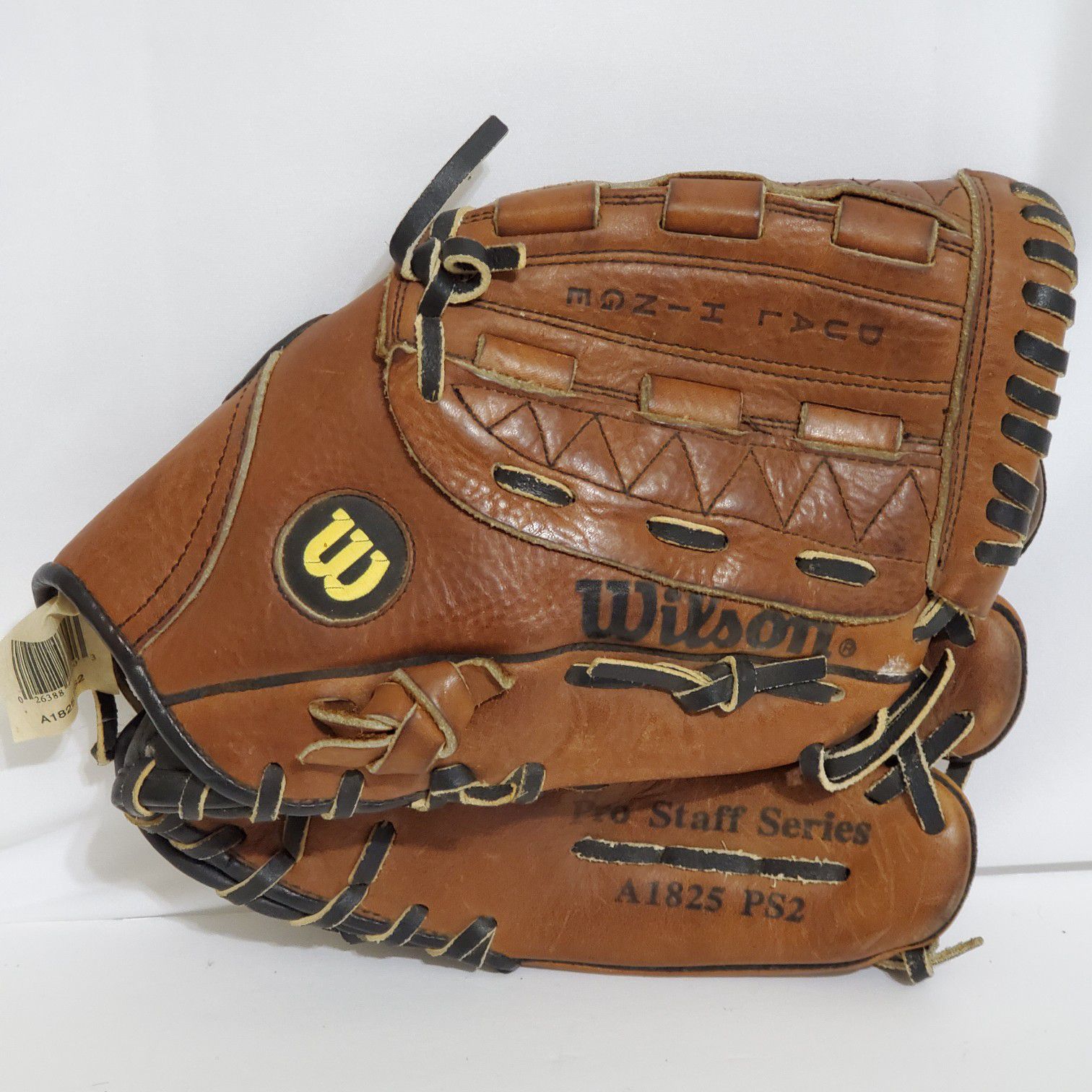 Wilson A1825 Pro Staff Series Baseball Glove 11 Inch