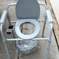 Drive medical folding commode new