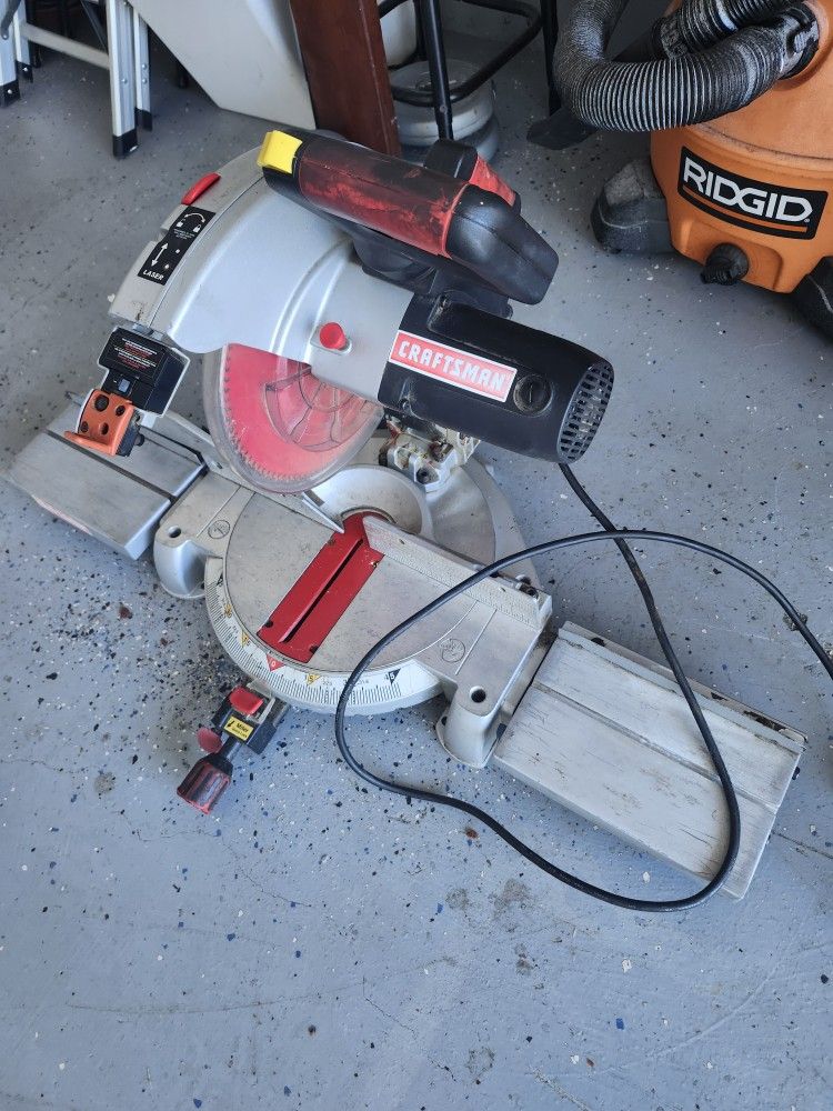 Miter SAW
