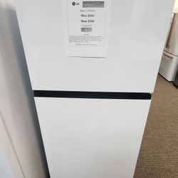 18 cu. ft. Top Freezer Garage-Ready Refrigerator