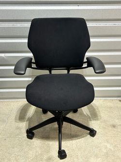 *REFURBISHED* Humanscale Freedom Ergonomic Task/Office Chair Black w/ Adjustable Arms