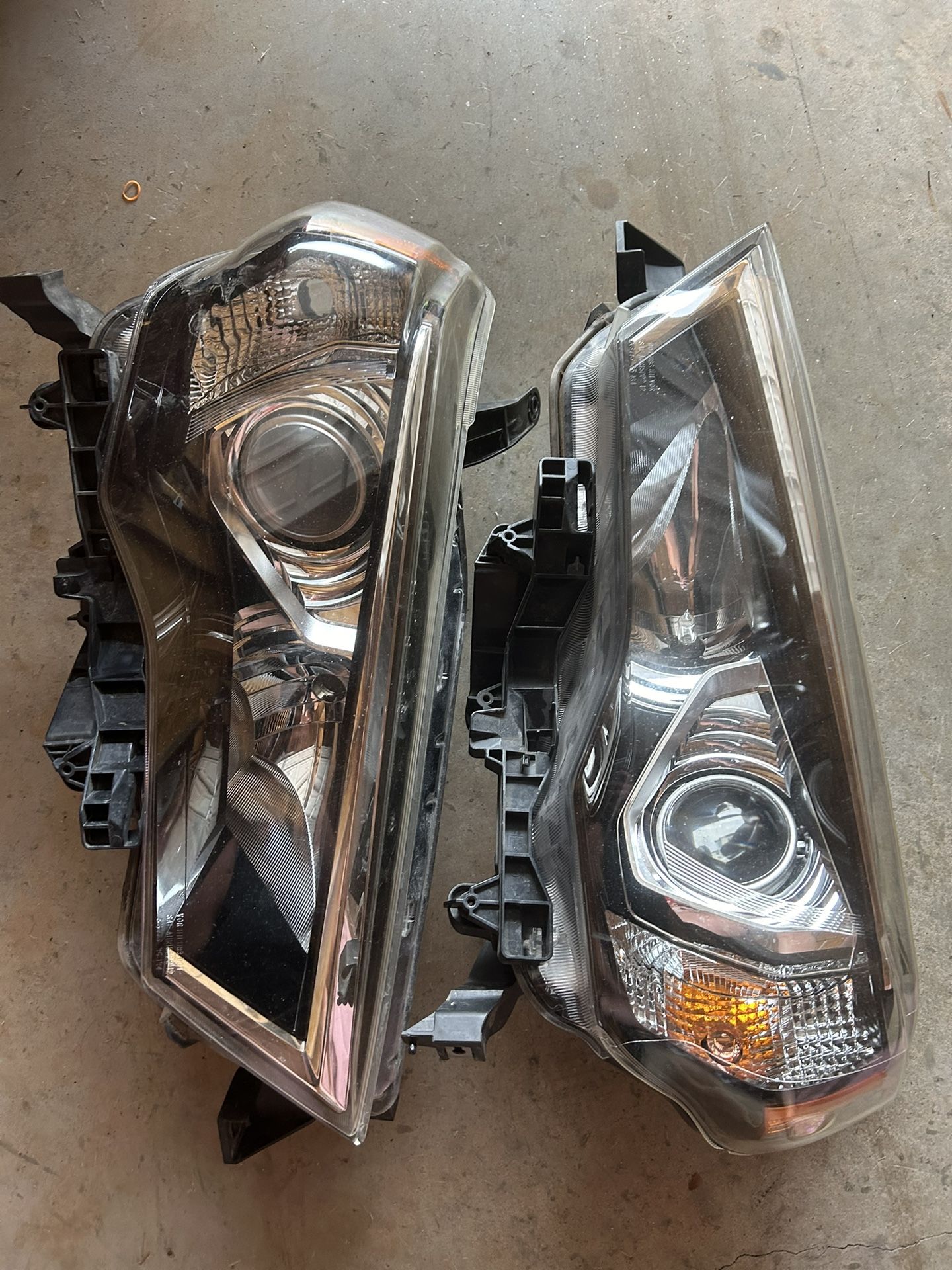 Toyota 4 Runner Headlights 2023