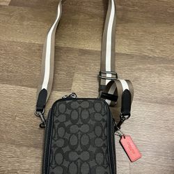 Coach, Black With Brown And White Removable Belt 