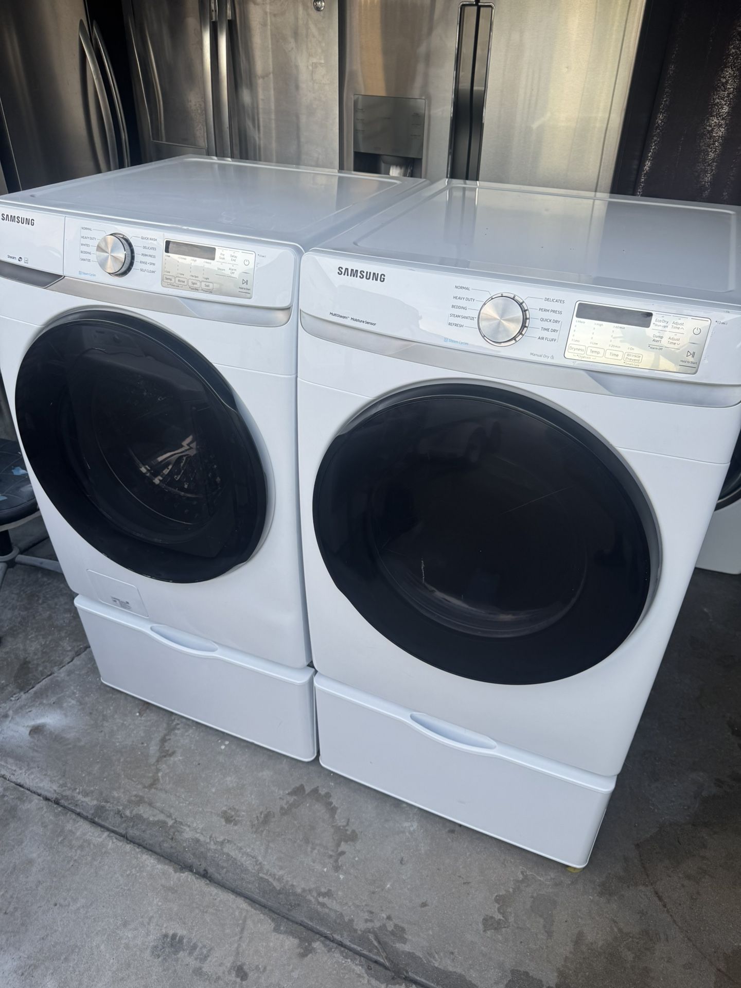 Front Load Samsung Washer And Gas Dryer