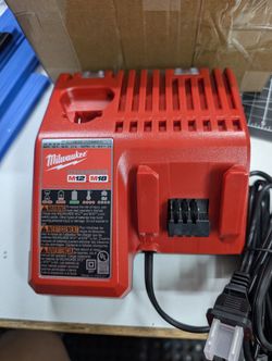 Milwaukee M12 M18 Charger Brand New 