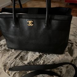 CHANEL - Black Big C's Large Leather Bag for Sale in New York, NY - OfferUp