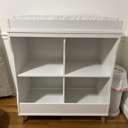 White baby Changing Table