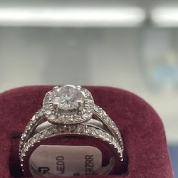 14K White Gold Diamond Ring