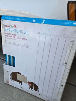 Munchkin xl baby gate