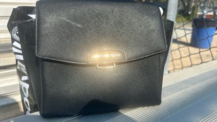 Michael Kors Black Leather Crossbody Purse