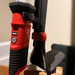 Milwaukee M12  LED Underhood Light