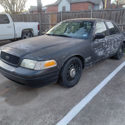 08 crown victoria