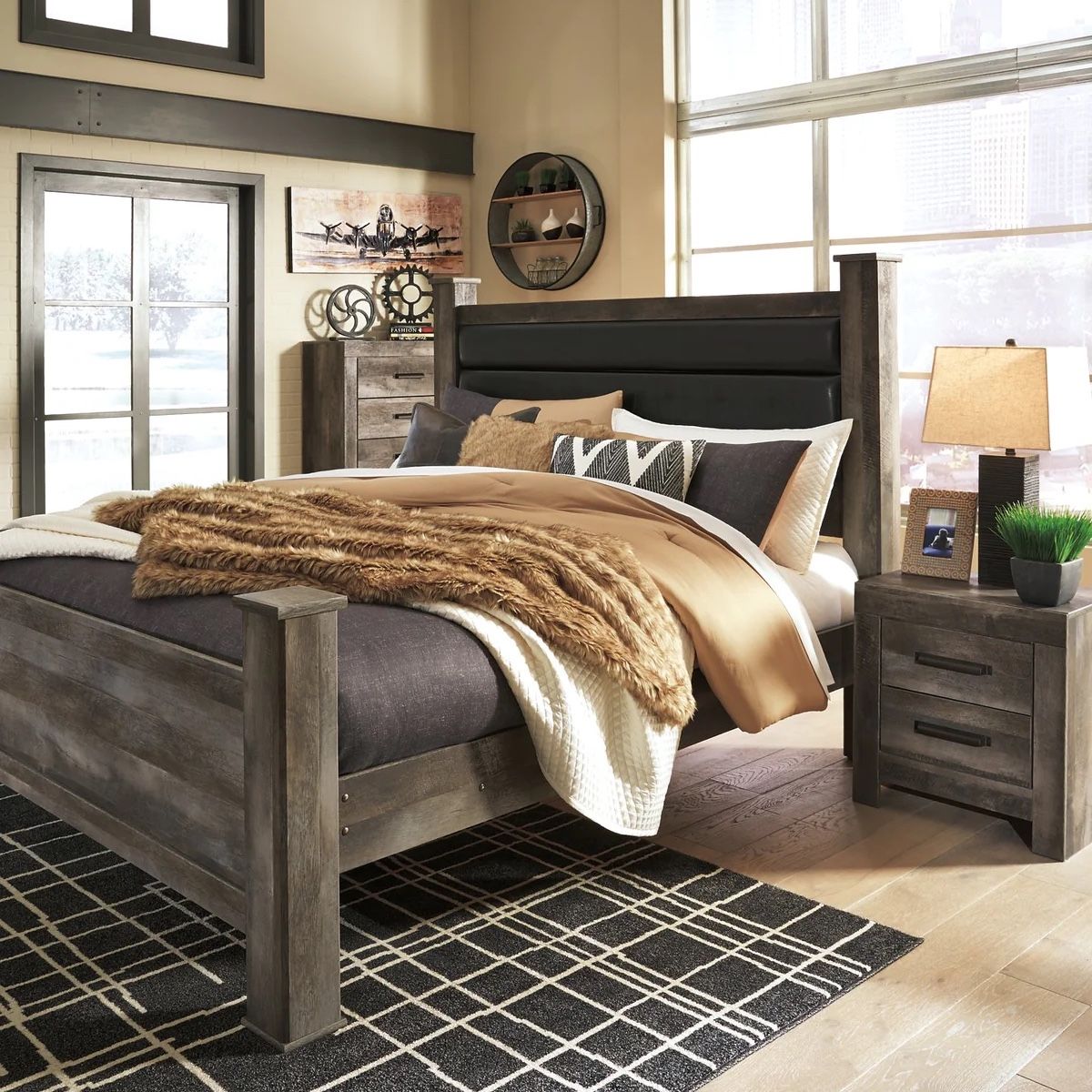 Wynnlow 4pc Bedroom Set