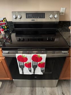 GE Electric GlassTop Stove