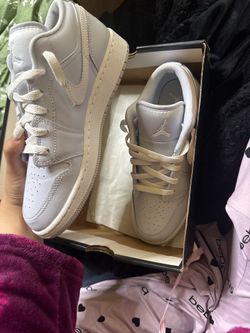 Air Jordan 1 low (GS) Cobalt bliss/white 5.5 Y girls