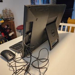 Dell Inspiron 19.5 inch All-in-One Computer, touchscreen  Intel Pentium N3530 4GB RAM 120GB SDD Windows 10 pro. Microsoft office installed. Nothing wr