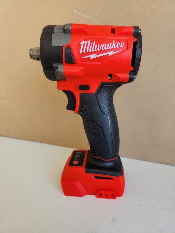 Milwaukee. 18v impact Wrench 1/2" 🔧 brushless Motor new