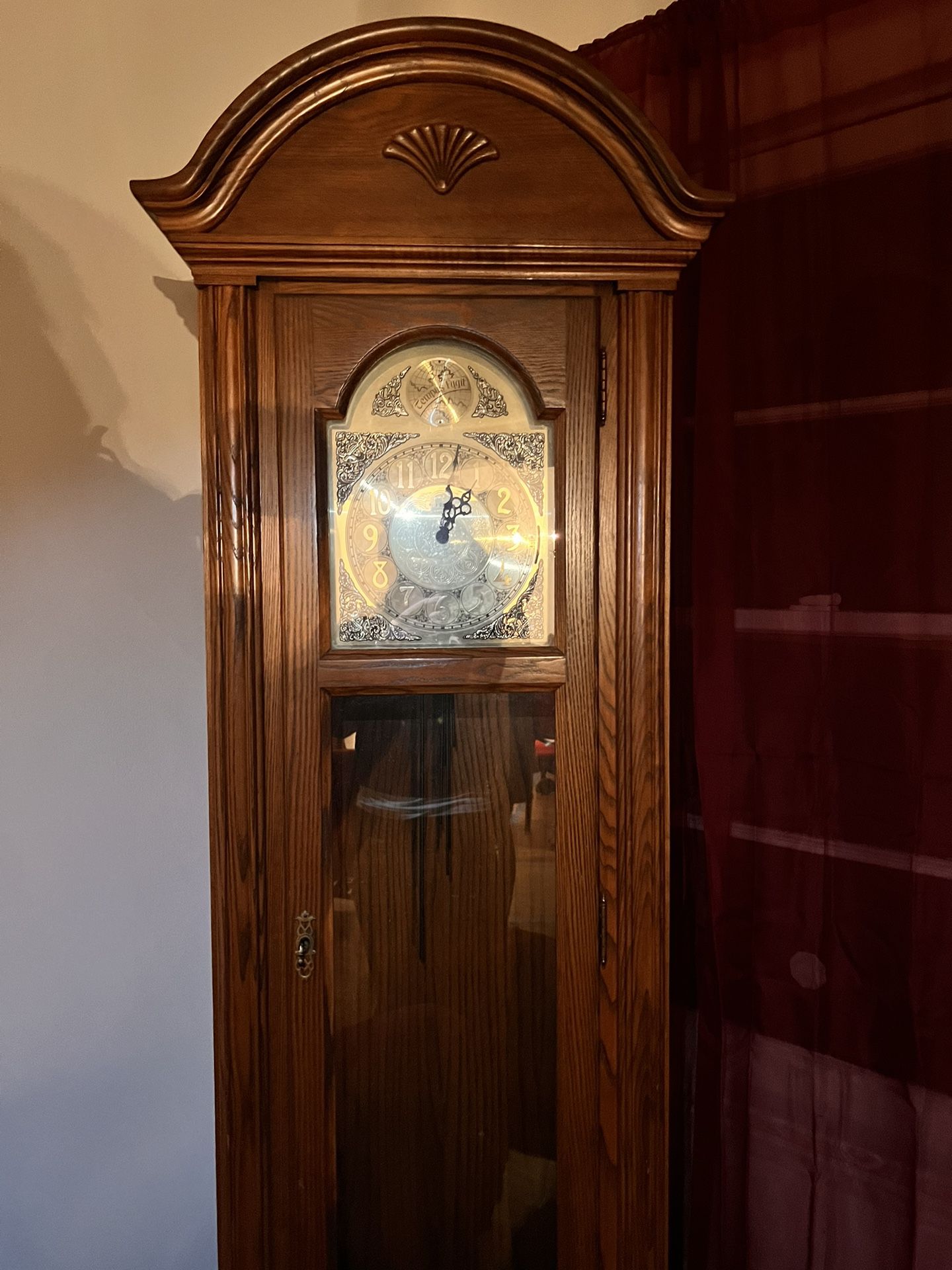 Grandfather Clock All Wood, Antique 