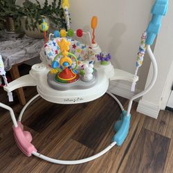 Dream On Me Zany 2-in-1 Activity Center and Bouncer in Star Print