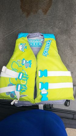 US Coast Guard approved Speedo child life jacket. 30 to 50 lbs.