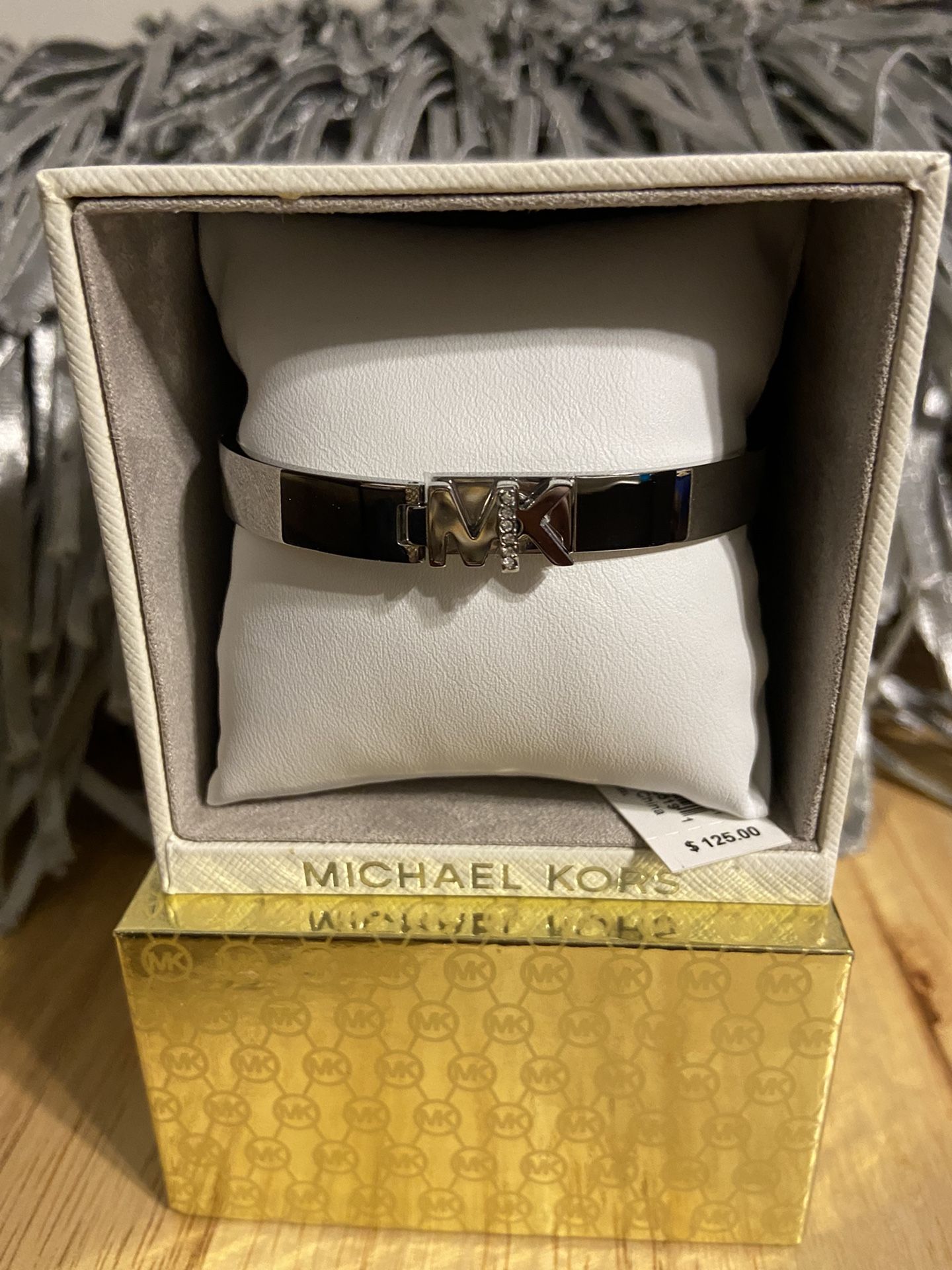 New Michael Kors Fashion Bracelet 