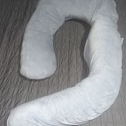 MomCozy pregnancy Pillow