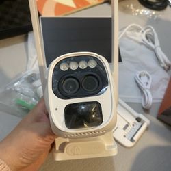 Solar Outdoor WiFi Security Camera – PTZ, Dual Antenna