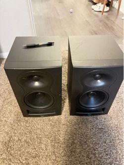 Kali LP-6 studio monitor speakers