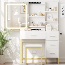 Makeup Vanity