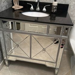 Mirrored Bathroom Sink Vanity